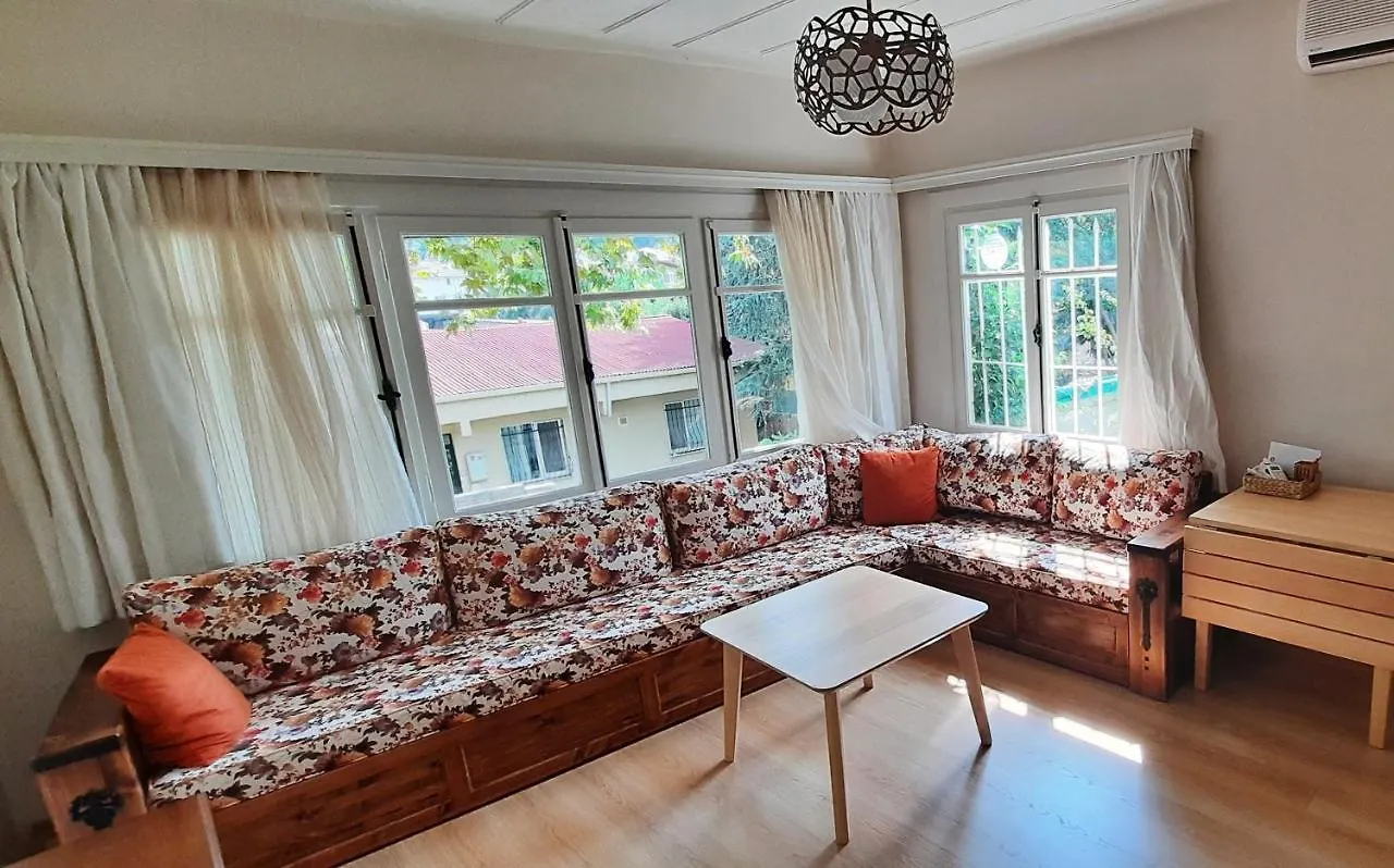Villa Charming Anatolian House In Cengelkoey Provincia di Provincia di Istanbul