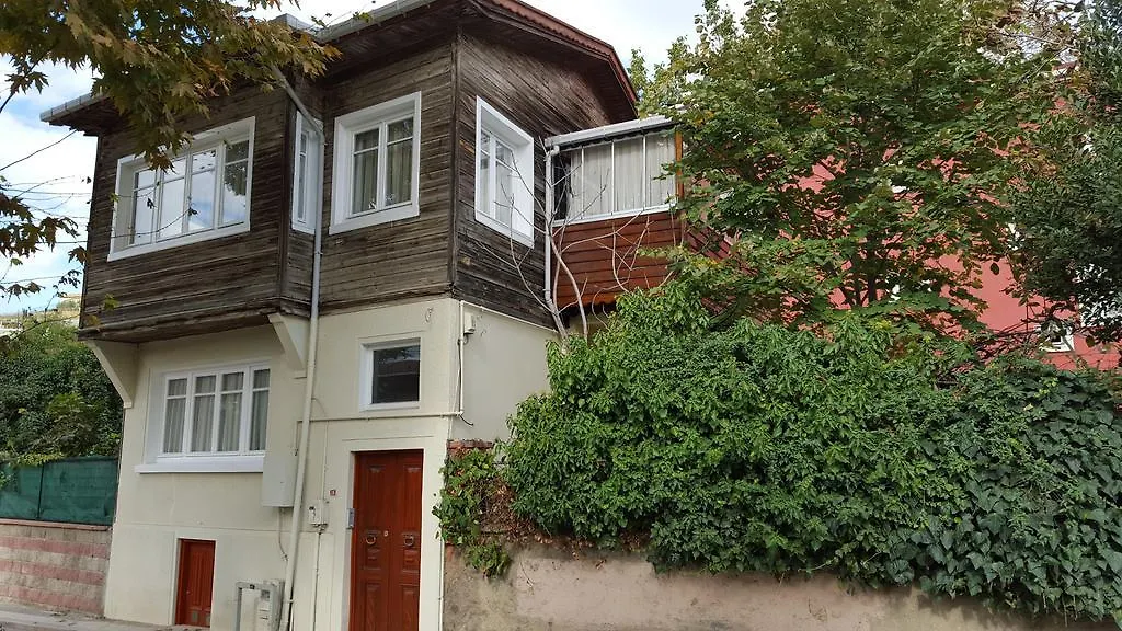 Villa Charming Anatolian House In Cengelkoey Provincia di Provincia di Istanbul